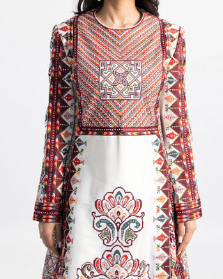 Palestinian bridal thobe with round neckline and tatreez embroidery — ASHI